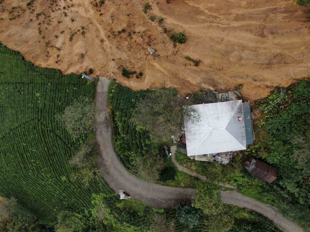 Rize’de Heyelanın Yaşandığı Alan Havadan Görüntülendi