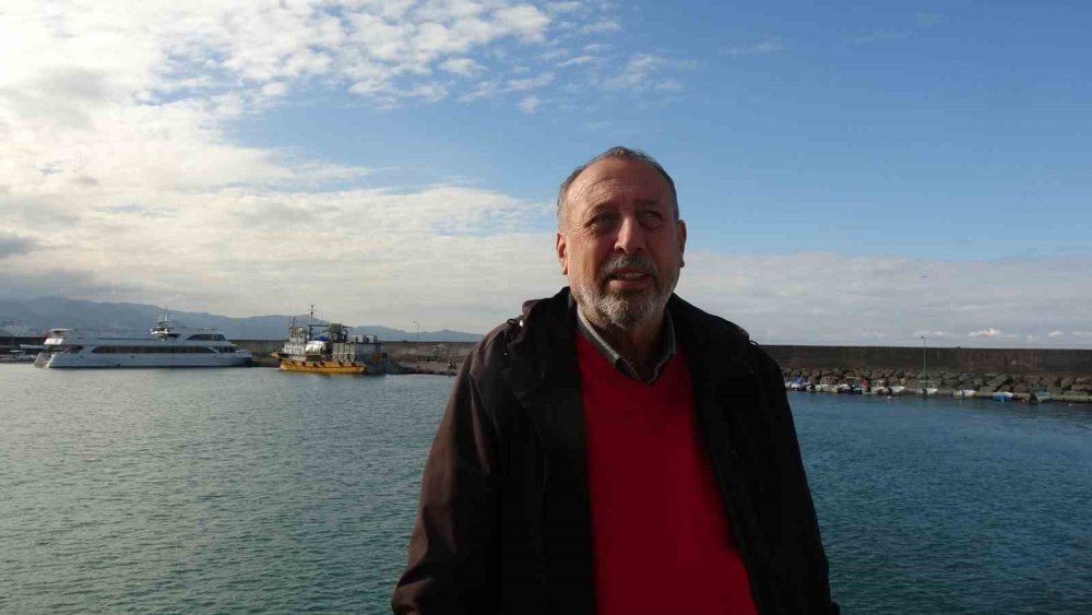 Karadeniz'de Hamsiyi Denizde Göremeyen Balıkçı Kaygılanıyor