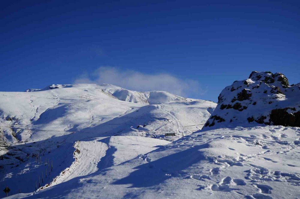 Bir Gecede Sonbahardan Kışa Geçen Zigana Türkiye’nin En Soğuk 2’inci Noktası Oldu