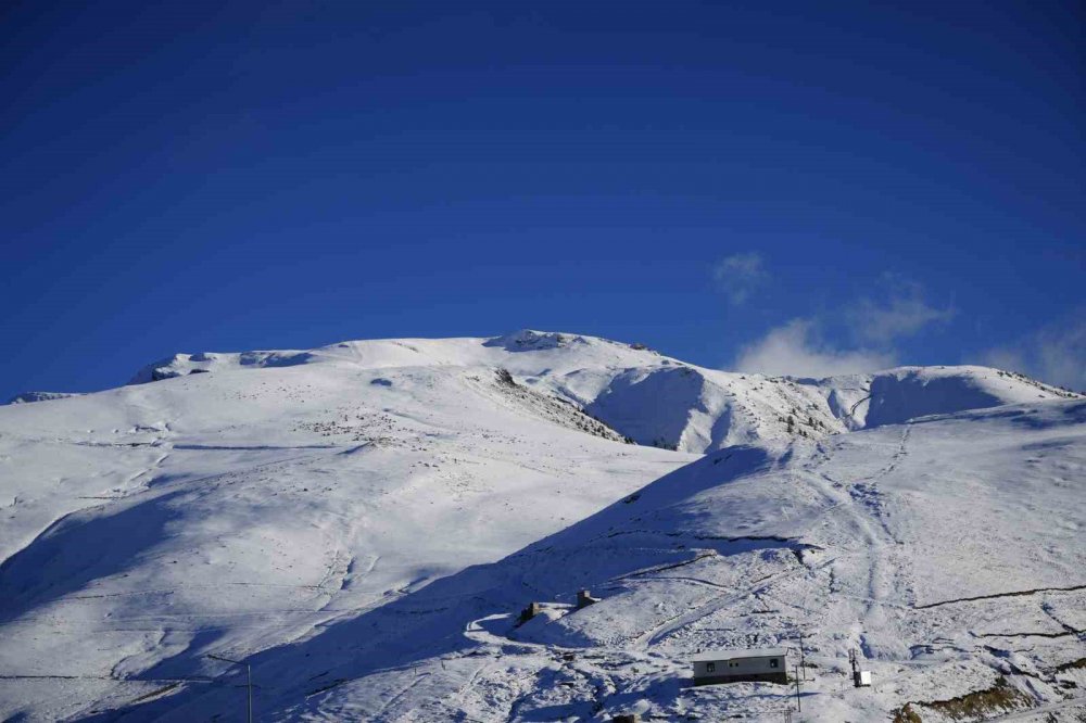 Bir Gecede Sonbahardan Kışa Geçen Zigana Türkiye’nin En Soğuk 2’inci Noktası Oldu