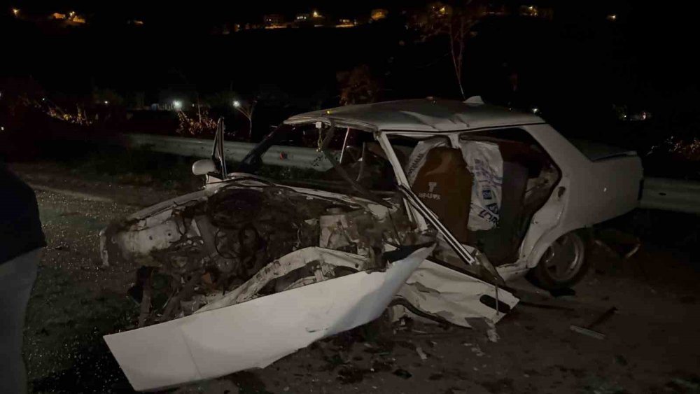 Rize’de Feci Kazada Araçlar Hurda Yığınına Döndü: 2 Ölü, 8 Yaralı