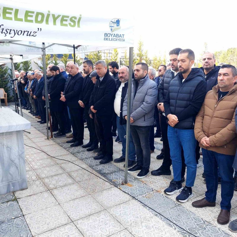 Sinop Eski Mhp İl Başkanı Şişek Toprağa Verildi