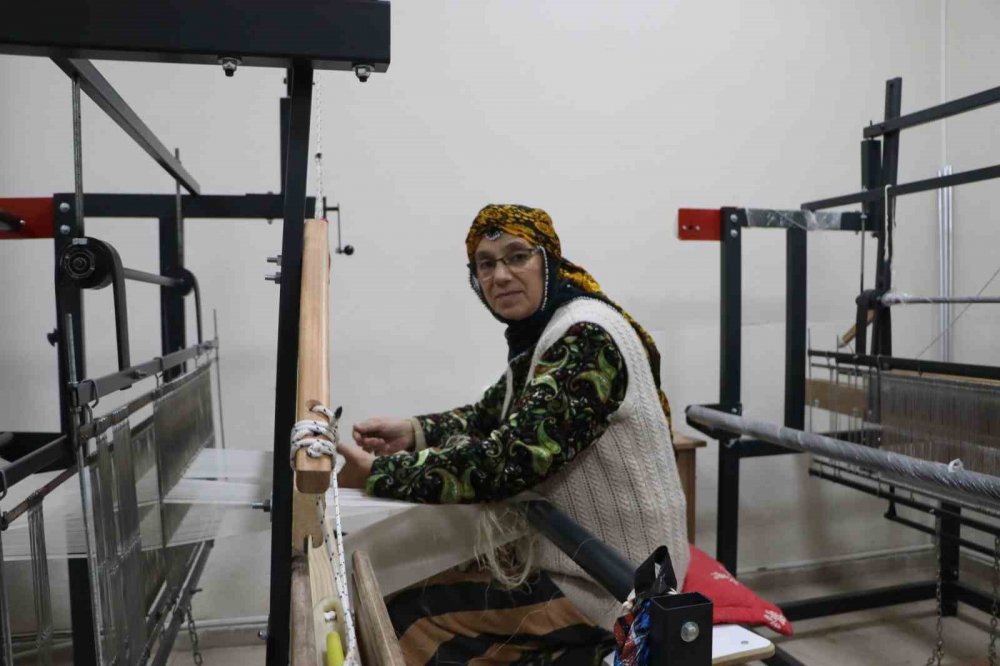 Topraktan Tezgaha Kenevir İpinin Serüveni Projesi Rize'de büyük ilgi gördü