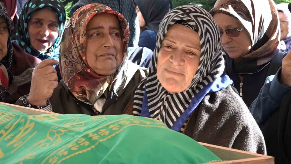 Rize’deki Heyelandan Hayatını Kaybeden Şahıs Son Yolculuğuna Uğurlandı