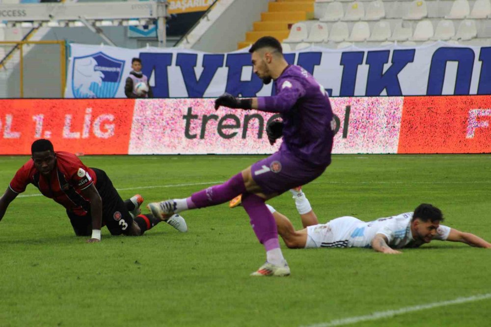 Trendyol 1. Lig:  Erzurumspor Fk: 1 - Fatih Karagümrük: 3