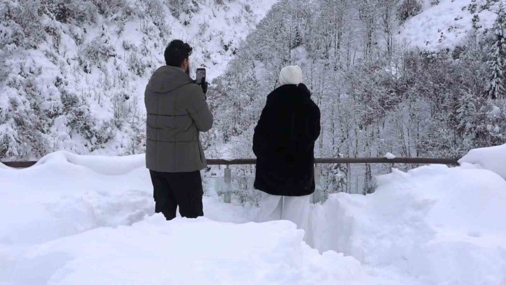 Ayder Yaylası’ndan Kar Manzaraları Mest etti