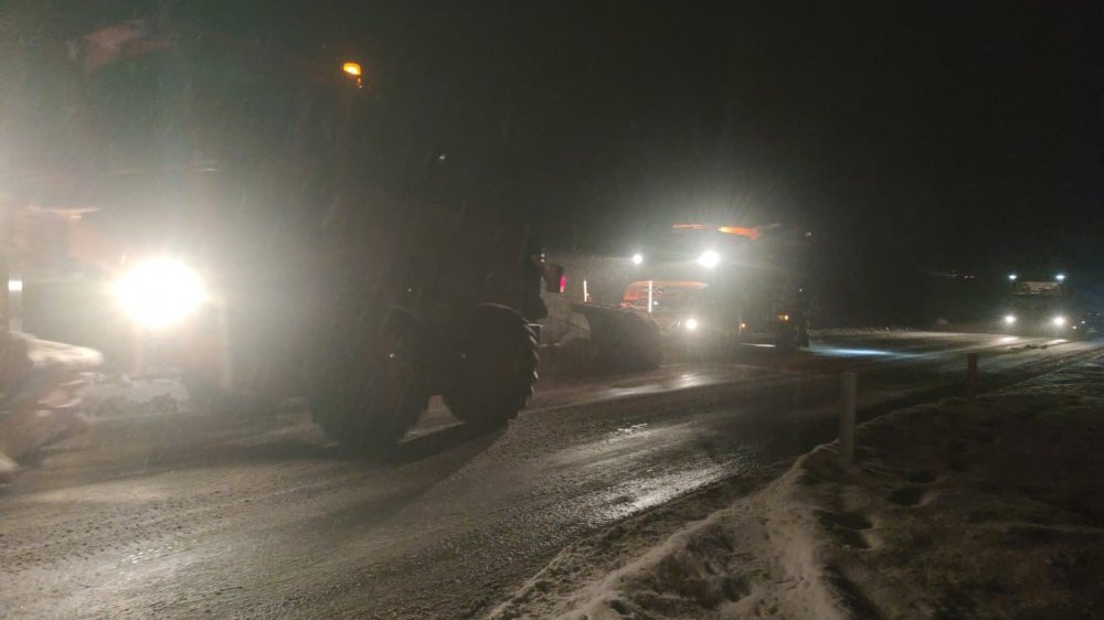 Aşkale’de Yoğun Kar Yağışı Etkili Oluyor