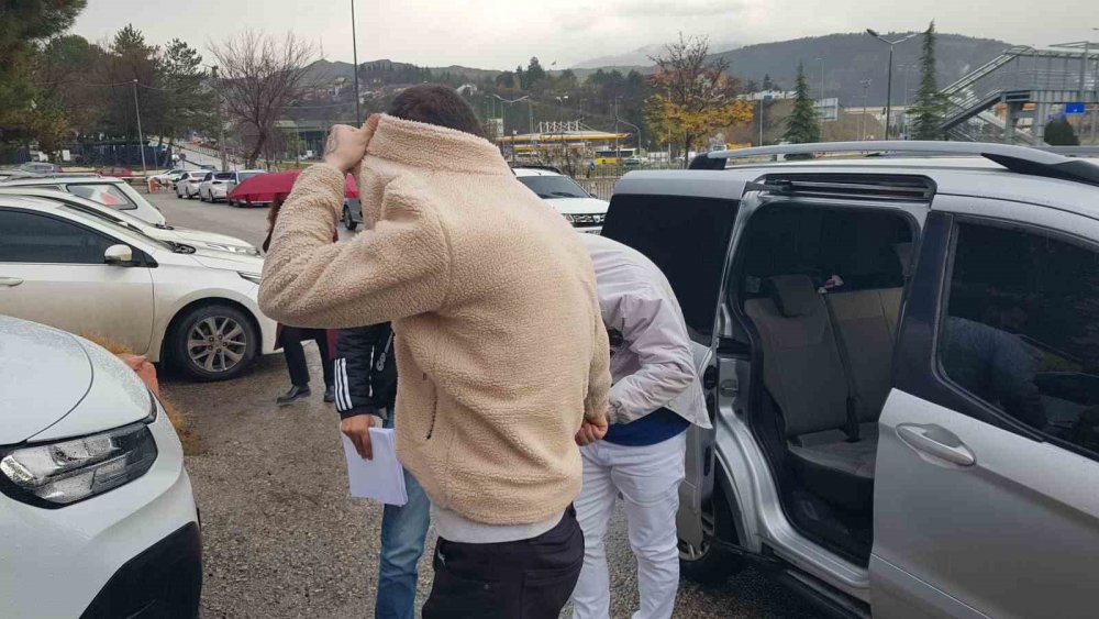 13 Adrese Eş Zamanlı Uyuşturucu Operasyonu