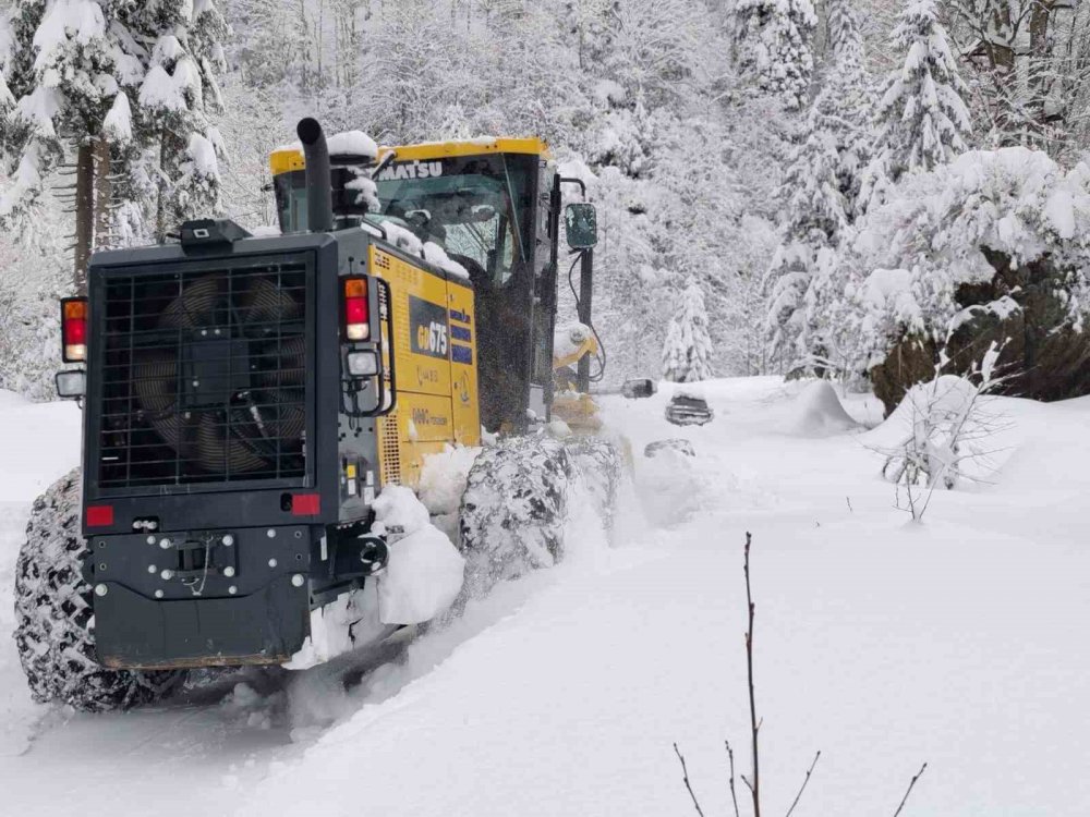 Rize’de 38 Köy Yolu Ulaşıma Kapandı