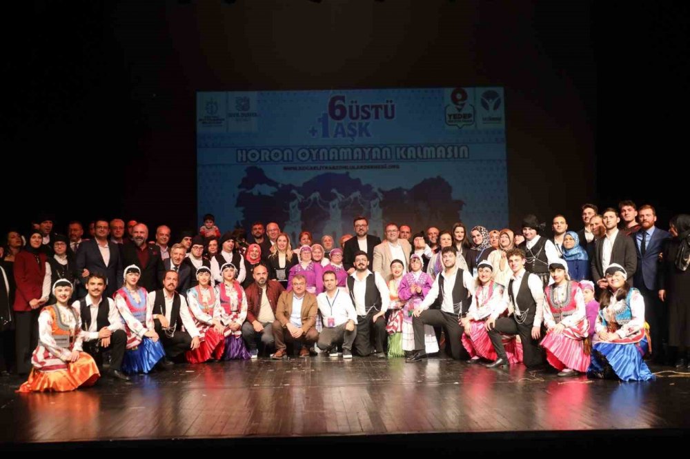 Kocaeli'de Engelleri Horon İle Aştılar