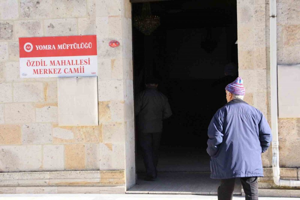 Trabzon'da 3 Kuşaktır Bu Caminin İmamları Aynı Aileden