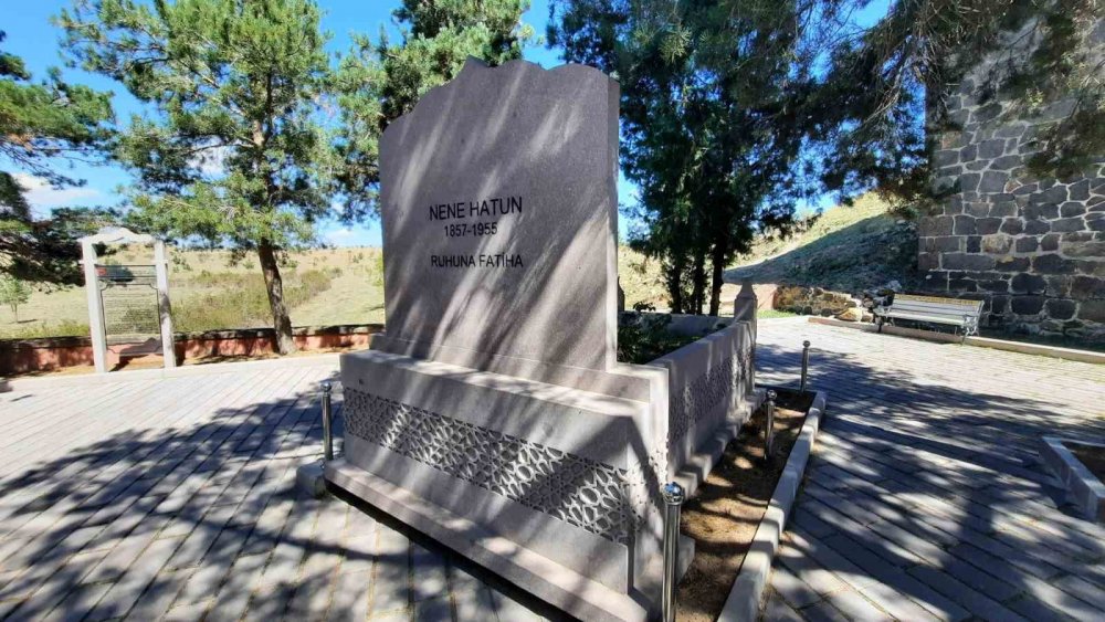 Erzurumlu Nene Hatun’un Savaş Sonrası Hayatı, Fakirlik Ve Çaresizlikle Geçti
