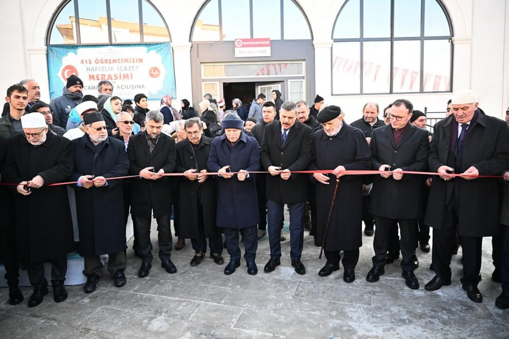 Erzurum'da Hz. Ali Camii Dualarla Açıldı
