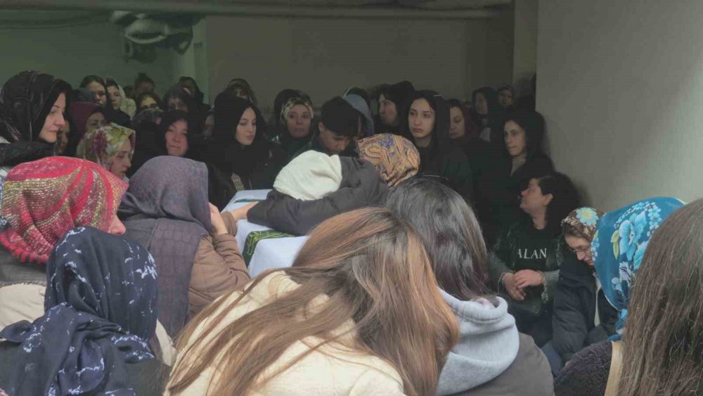 Bolu’daki Otel Yangınında Hayatını Kaybeden Şevval Şahin Son Yolculuğuna Uğurlanıyor