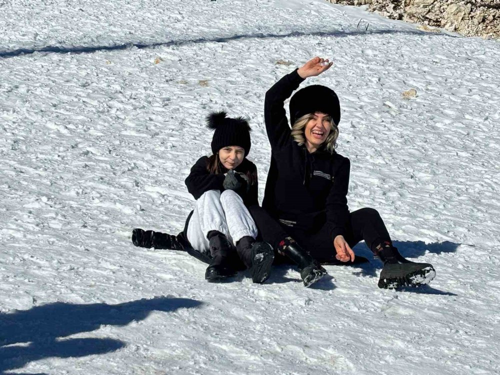 Karabük Belediyesinin Ücretsiz Keltepe Gezisi Sürüyor