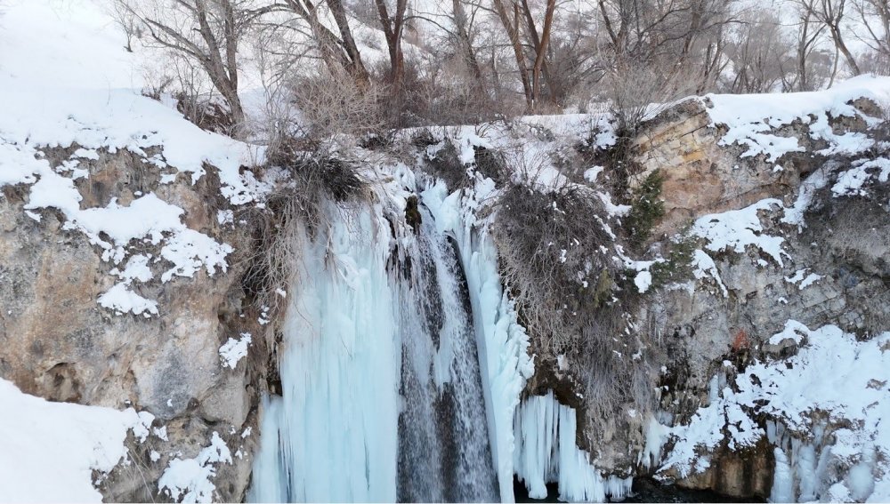 Bayburt Kuru Soğuk Ve Ayaza Teslim Oldu Kent Buz Tuttu
