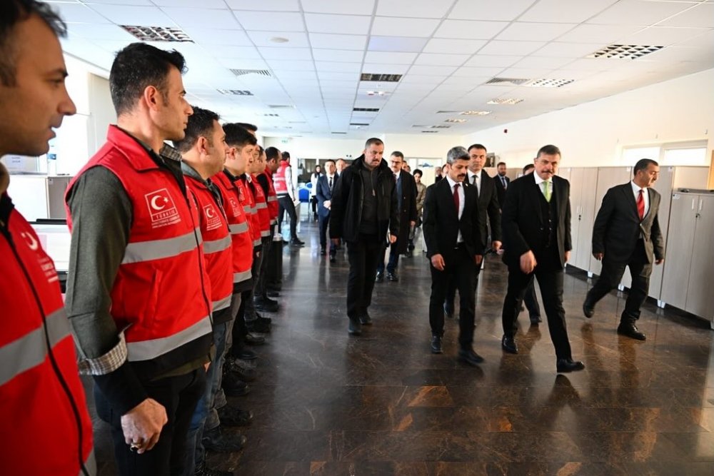 Vali Mustafa Çiftçi, Geri Gönderme Merkezi’nde İncelemelerde Bulundu