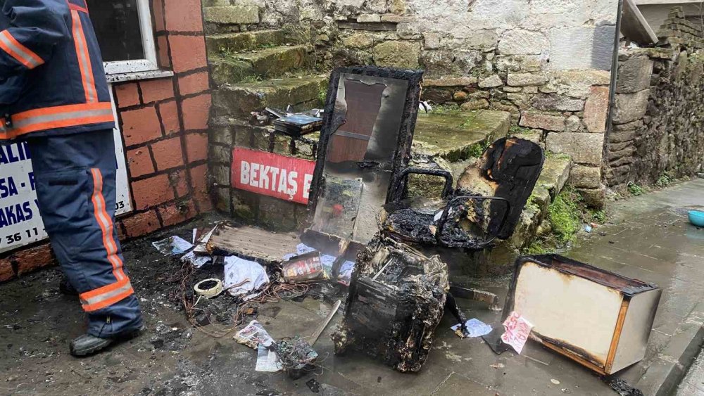 Ordu’da Emlakçı Dükkanında Yangın