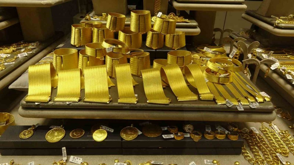 Düğünlerin Vazgeçilmeziydi Artık Seyirlik Oldu