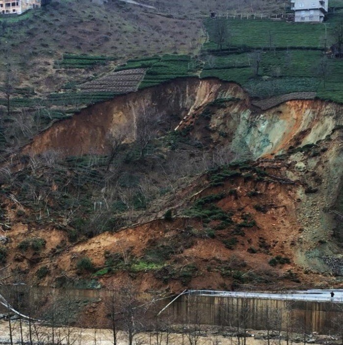 Doğu Karadeniz için Uzmanlardan Heyelan Uyarısı