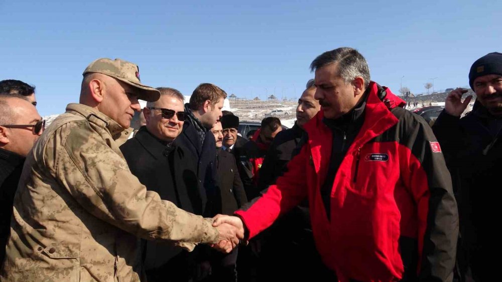 Off-road Heyecanını Karla Buluşturdular