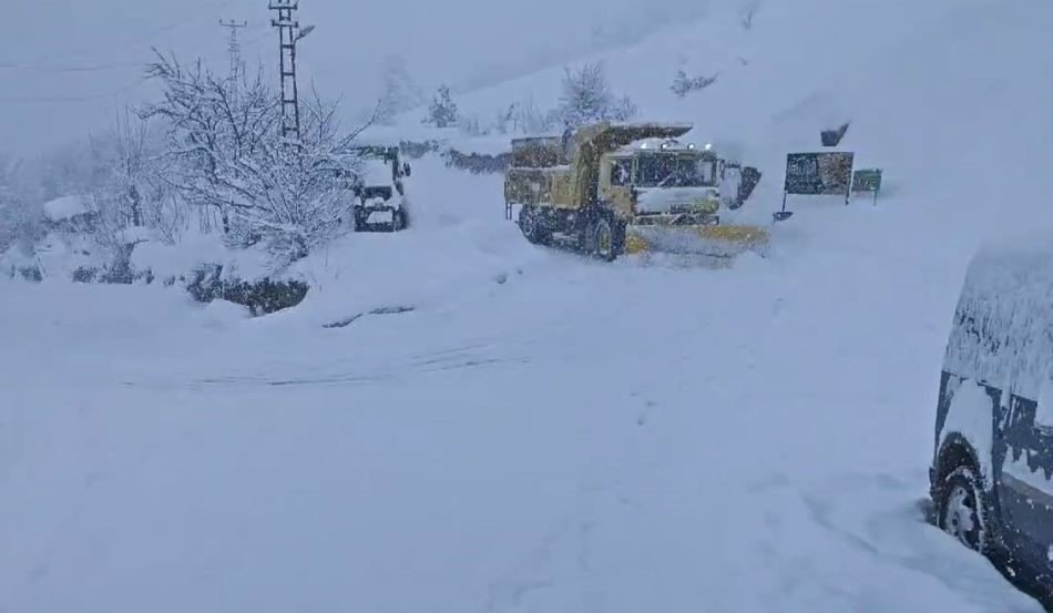 Artvin’de Kar Kalınlığı 2 Metreyi Aştı