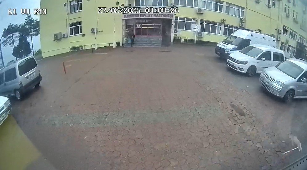 Trabzon'da Belediye Otobüs Şoföründen Hayat Kurtaran Sefer