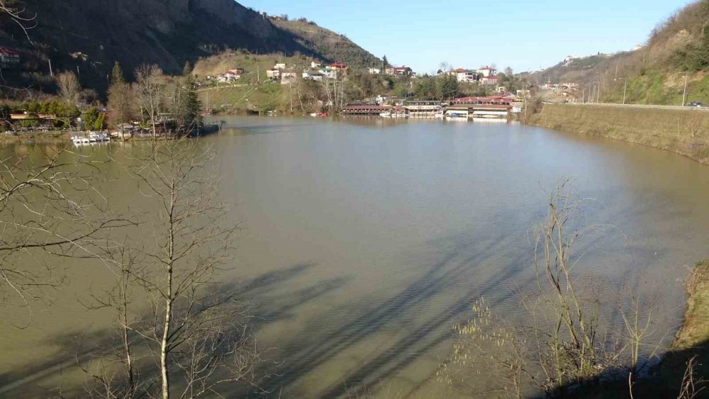 Sera Gölü’nde Balçık Temizliği Tamamlandı: 200 Bin Metreküp Malzeme Çıkartıldı