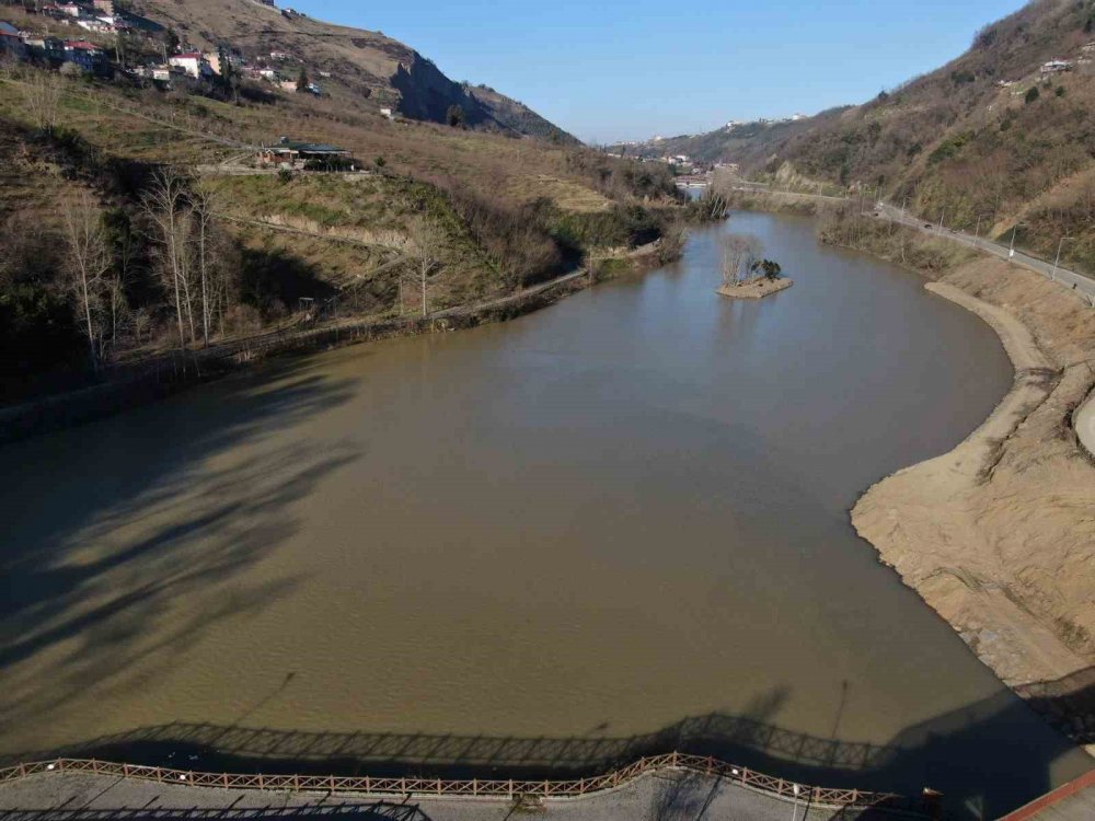Sera Gölü’nde Balçık Temizliği Tamamlandı: 200 Bin Metreküp Malzeme Çıkartıldı