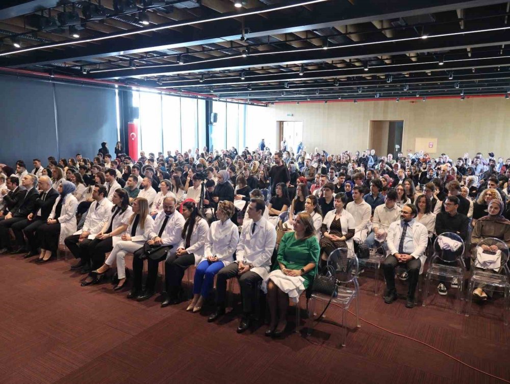 Tıp Öğrencilerinin ’beyaz Önlük’ Heyecanı