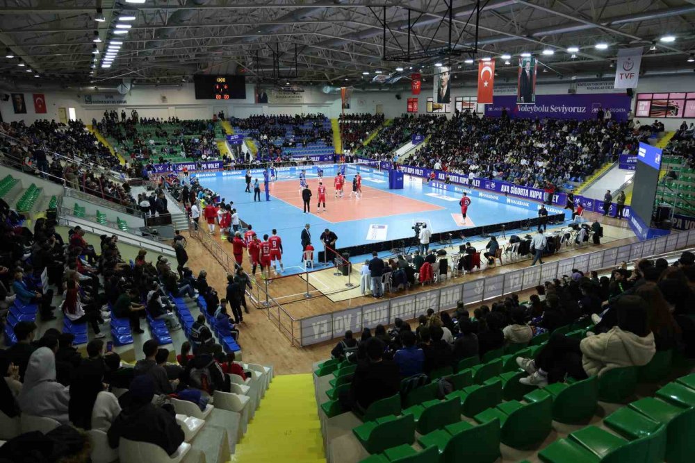 2025 Erkekler Axa Sigorta Kupa Voley: Halkbank: 3 - İstanbul Gençlik Spor: 1