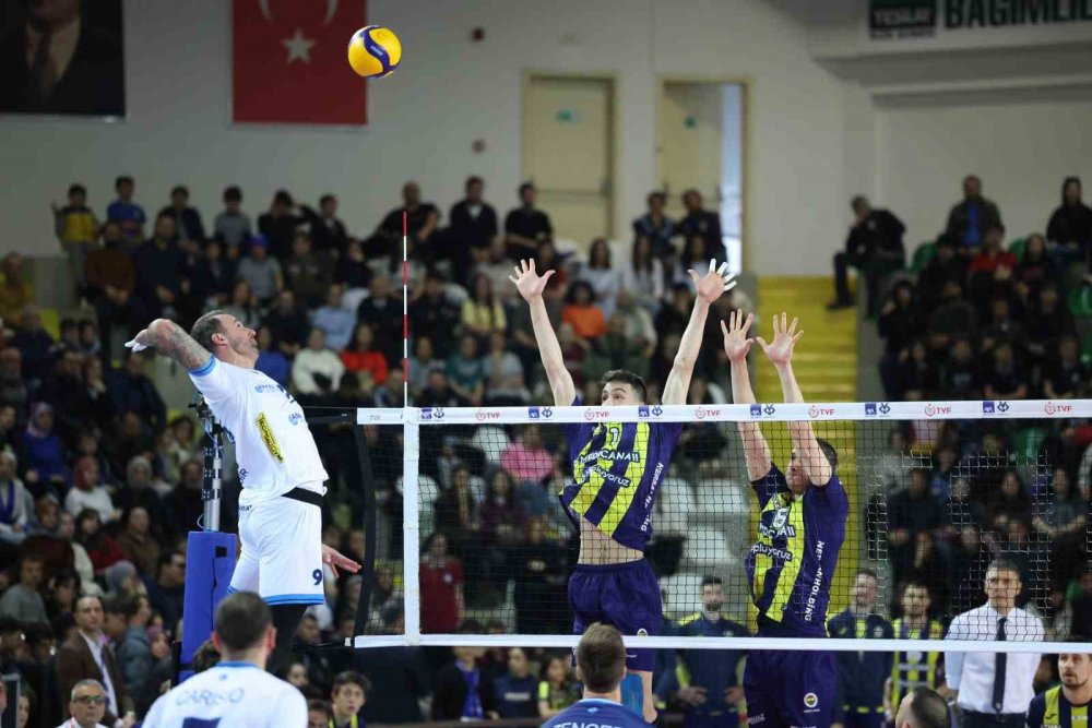 RİZE 2025 Erkekler Axa Sigorta Kupa Voley: Fenerbahçe: 3 - Arkas Spor: 1