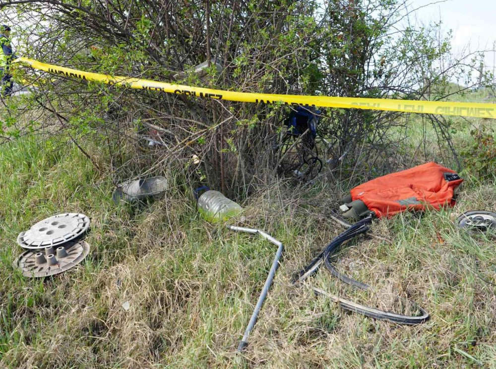 Fiat-tofaş Otomobil Hurdaya Döndü, 23 Yaşındaki Genç Hayatını Kaybetti