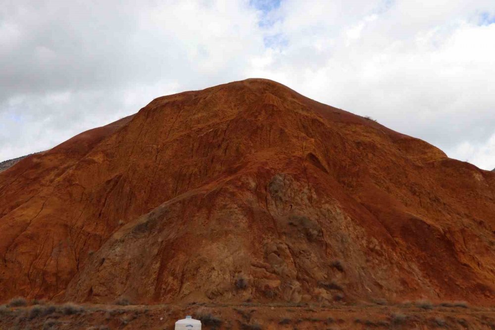 Gökkuşağı Tepeleri Doğa Tutkunlarını Bekliyor