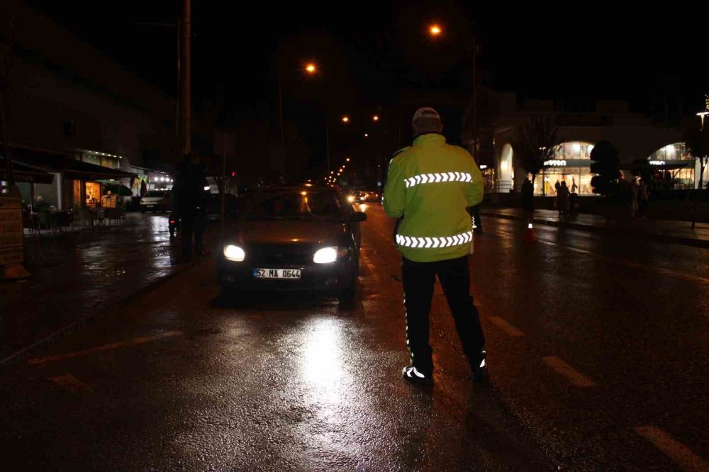 Ordu’da Modifiyeli Araçlara Ve Ehliyetsiz Sürücülere Ceza Yağdı