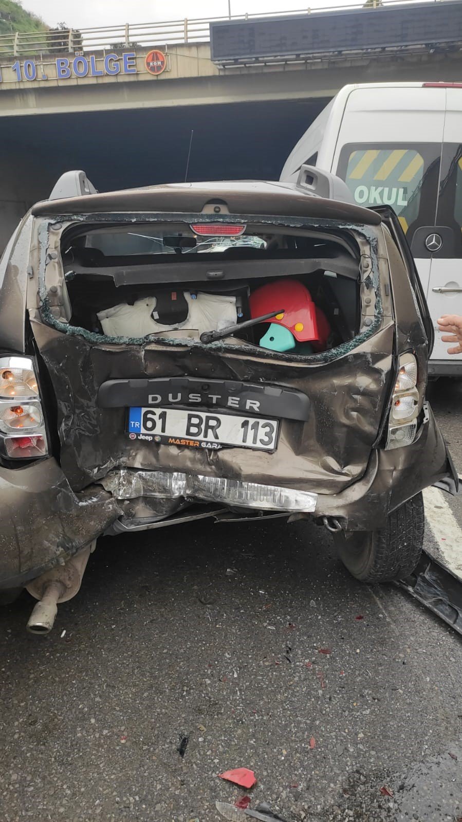 Trabzon'da Zincirleme Trafik Kazası: 25 Araç Birbirine Girdi, 12 Kişi Yaralandı