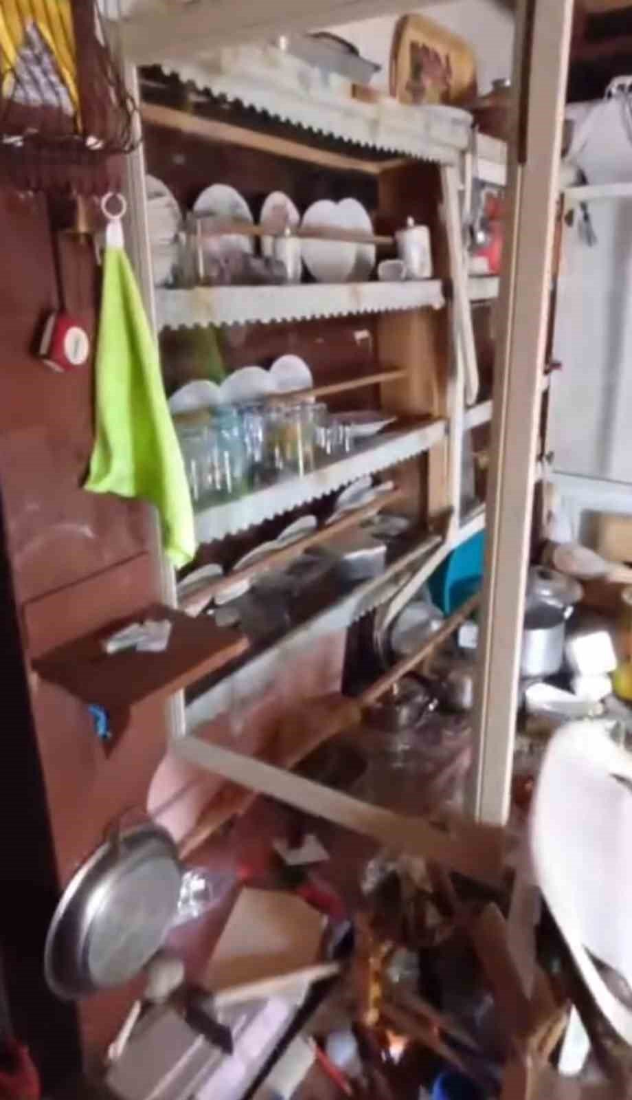 Kış Uykusundan Uyanan Ayılar Anzer Yaylası’ndaki Evleri Talan Etti