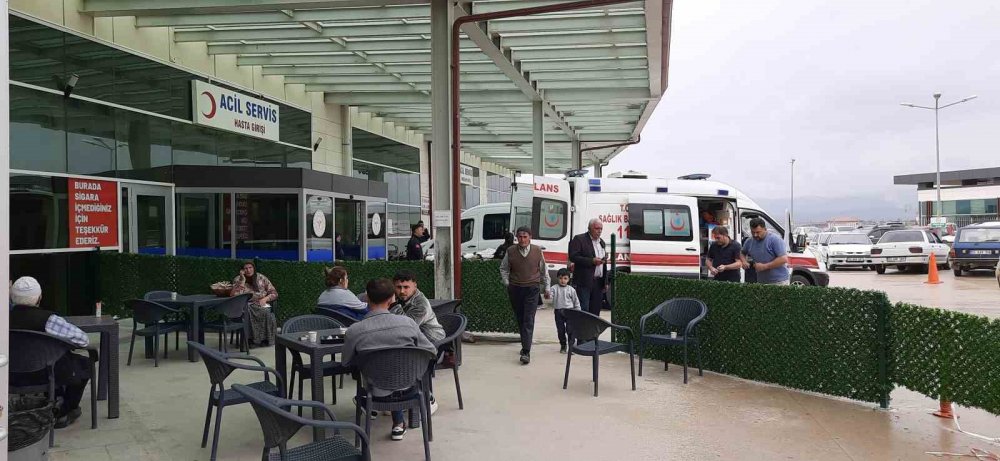 Av Tüfeğiyle Oynayan Genç Kendini Vurdu