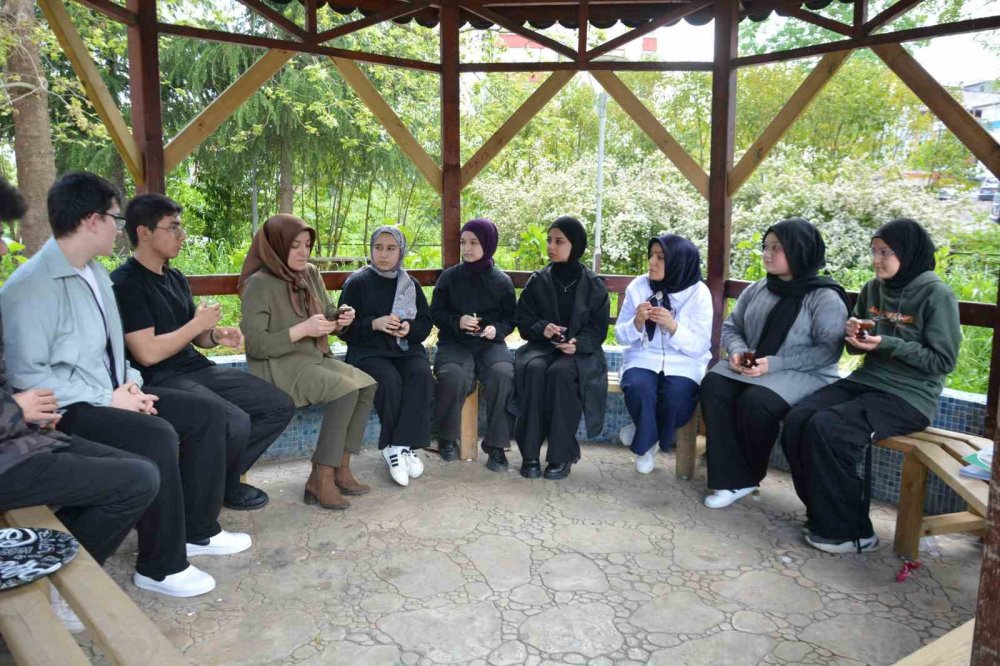 Ordu’da Tek Yumurta İkiz Öğretmen Anneler, Aynı Okulda 15 Yıldır Birlikte Görev Yapıyor