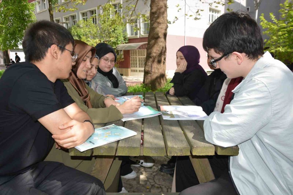 Ordu’da Tek Yumurta İkiz Öğretmen Anneler, Aynı Okulda 15 Yıldır Birlikte Görev Yapıyor