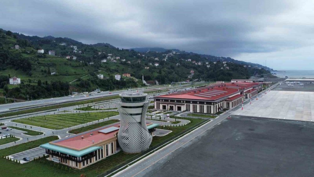Rize-artvin Havalimanı’na Zorlu Hava Şartlarında Uçak İnişleri İçin Yeni Sistem Devrede