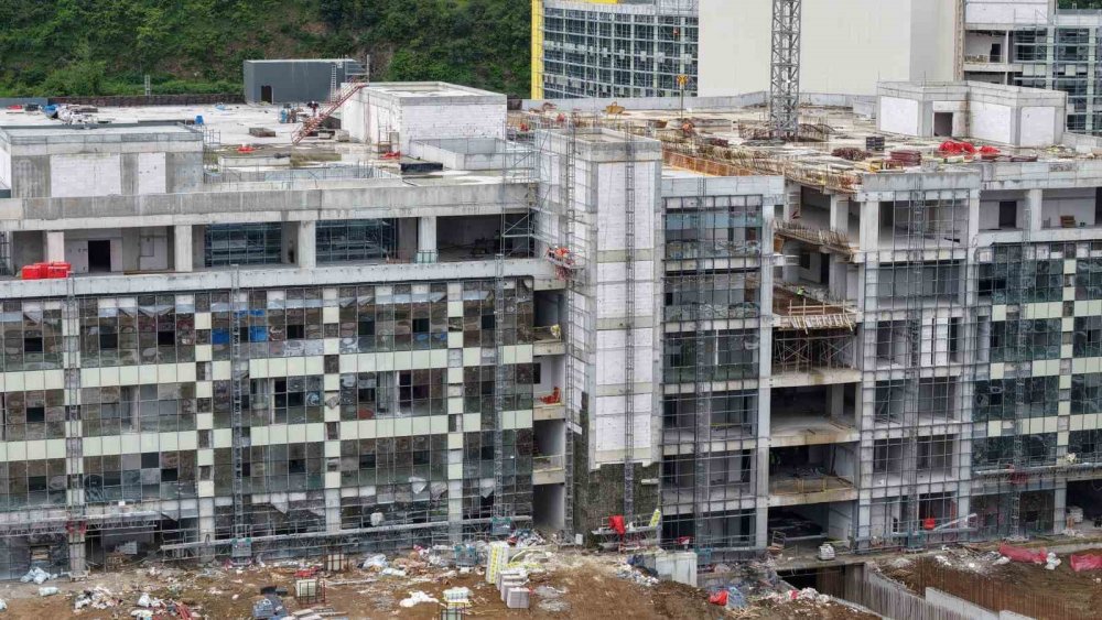 Trabzon Şehir Hastanesi İnşaatının Yüzde 75’i Tamamlandı