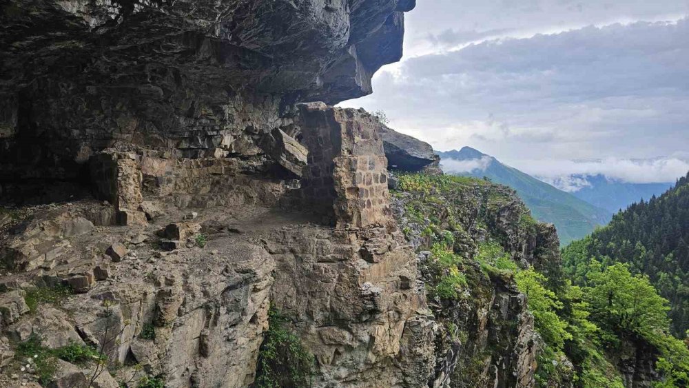 Artvin’de Tarihi Ticaret Yolu Drone İle Görüntülendi