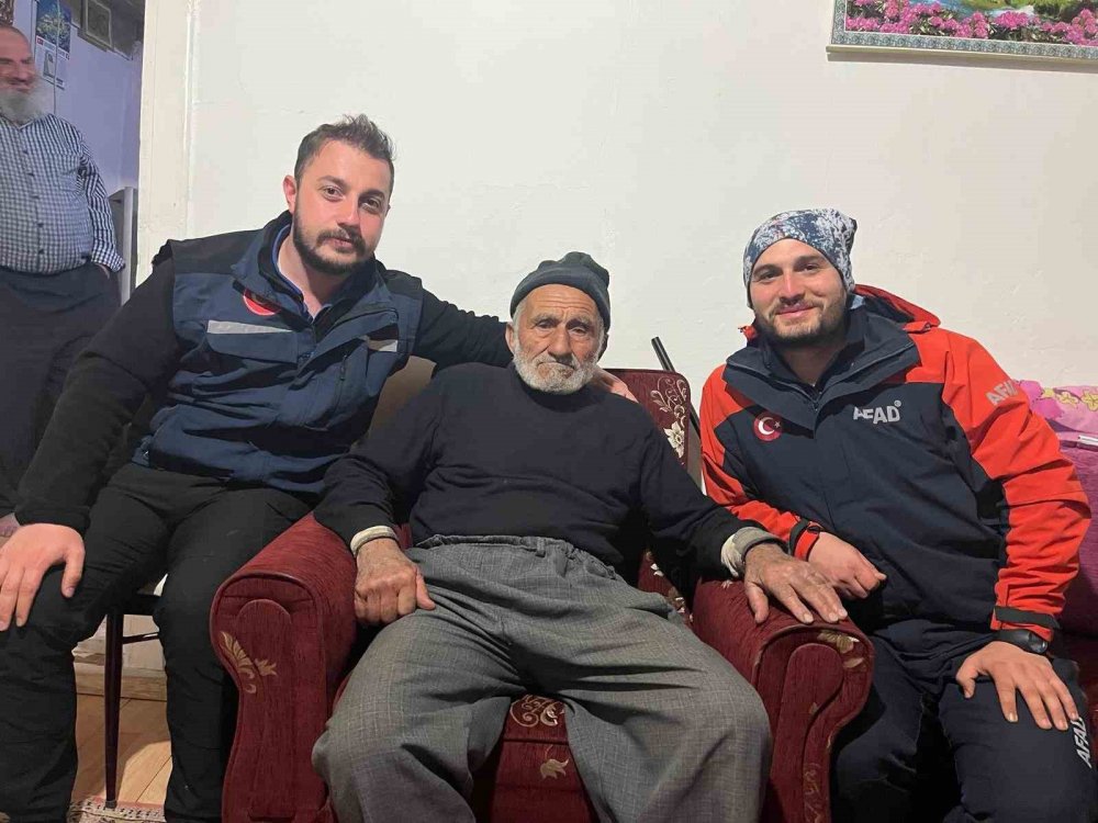 Artvin’de Kayıp Yaşlı Adam Sağ Olarak Bulundu