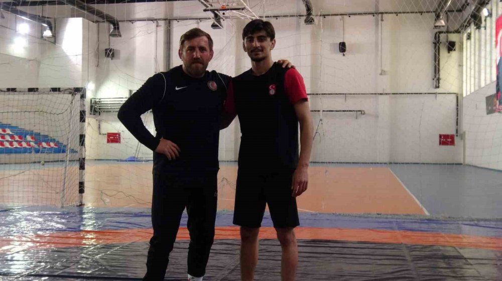 Dünya Şampiyonu İtfaiyeci Mehmet Tüylü, Tokyo Olimpiyatları’na Hazırlanıyor