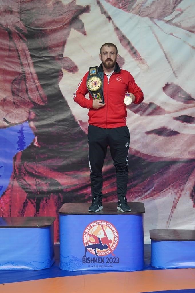 Dünya Şampiyonu İtfaiyeci Mehmet Tüylü, Tokyo Olimpiyatları’na Hazırlanıyor