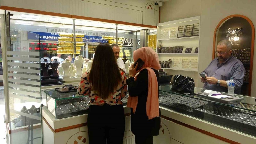 Trabzonlu Kuyumcuların Umudu Düğün Sezonunda