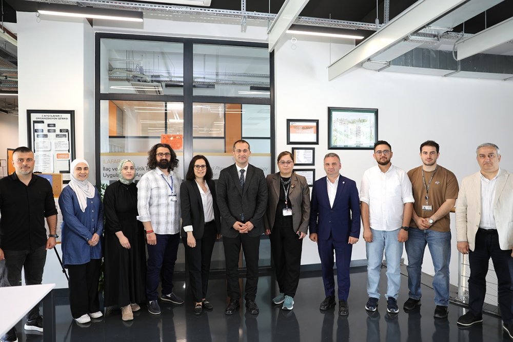 Aronya Meyvesinin Kan Şekerini Dengelediği Belirlendi