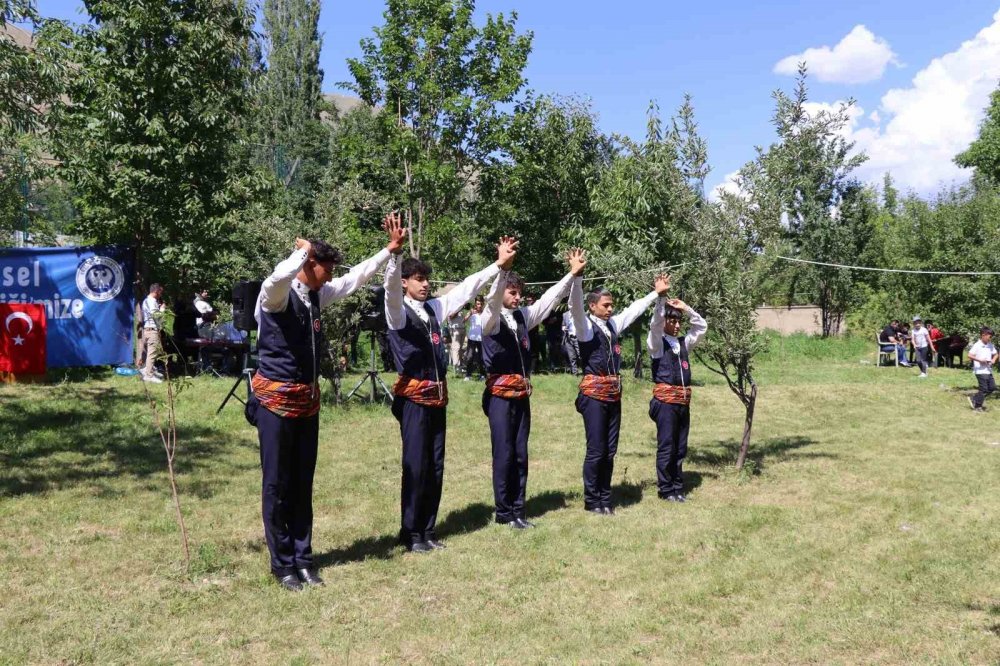 Erzurum’da İmece Usulü Festival