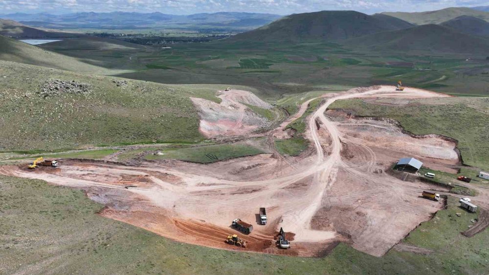 DSİ’DEN ERZURUM’A SU VE BEREKET: 3 GÖLETLE 16 BİN DEKAR ARAZİ SULANACAK